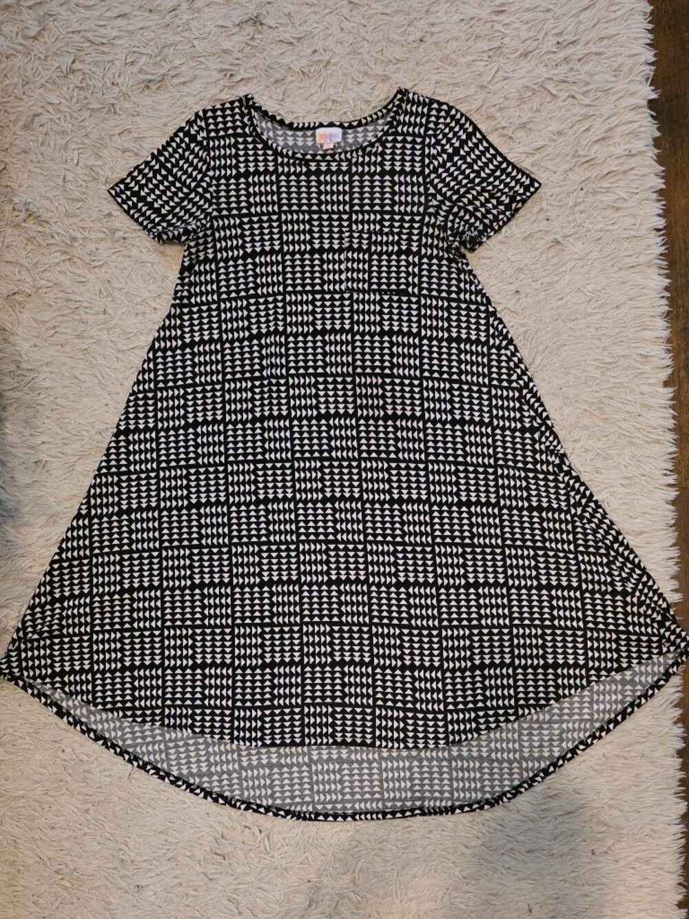 LuLaRoe Carly XS  Black and White Dress